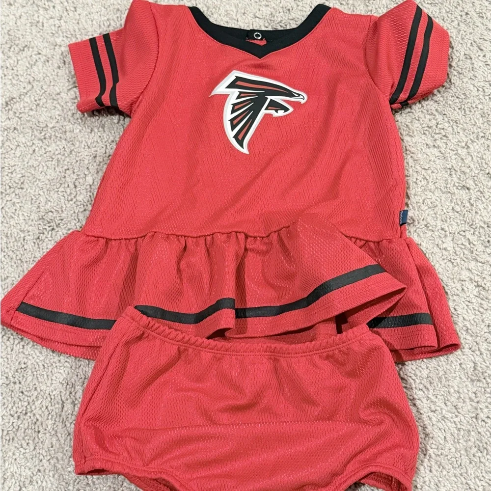 Atlanta Falcons Baby Girl Jersey& Bloomers Set – NFL